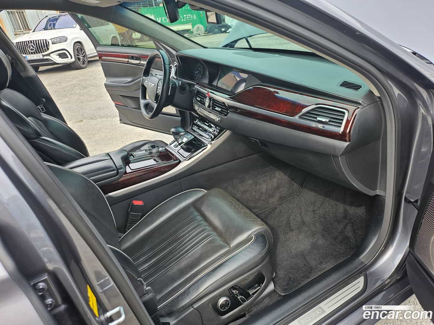 EQ900 Genesis 2016.5-OPTION-024