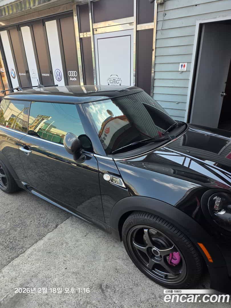 Cooper Mini 2010.2-OUTER-001