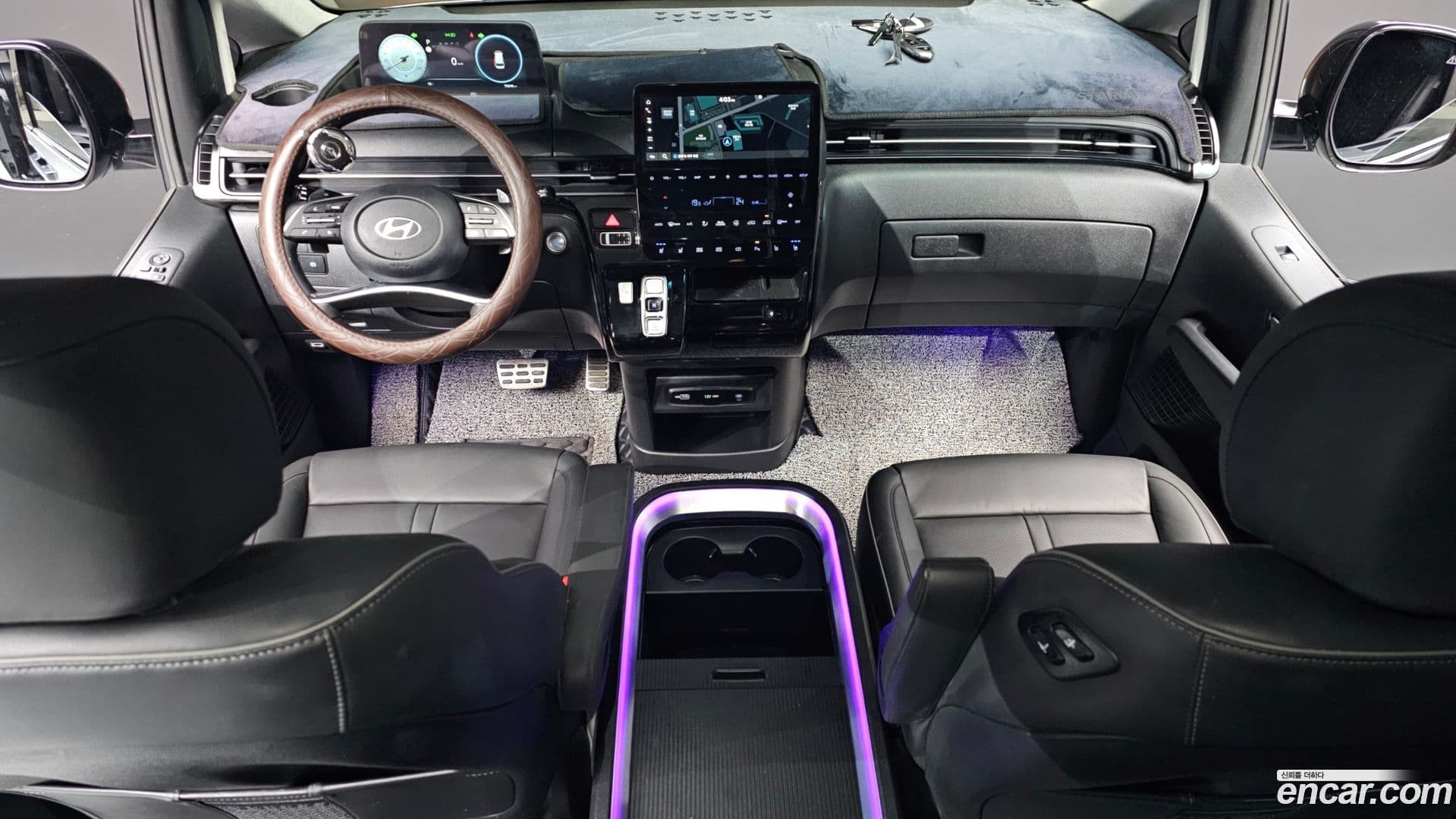 Main__Slider__Photo:Staria Hyundai 2024.4-6