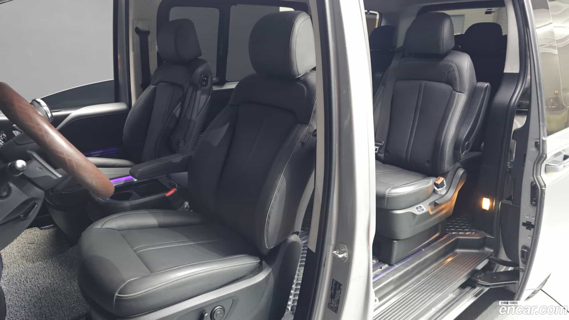 Staria Hyundai 2024.4-OPTION-016