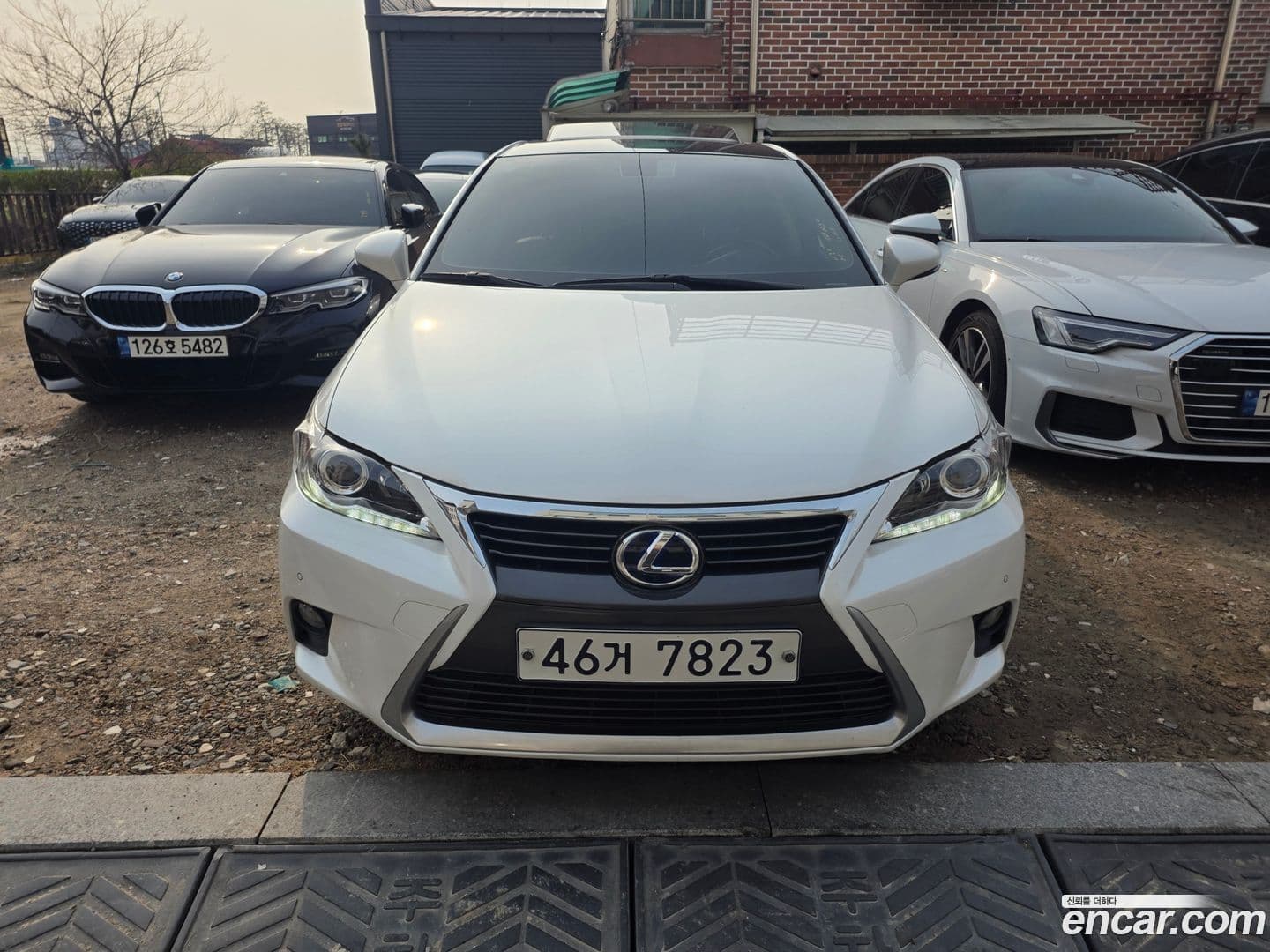 Main__Slider__Photo:CT200h Lexus 2017.0-2