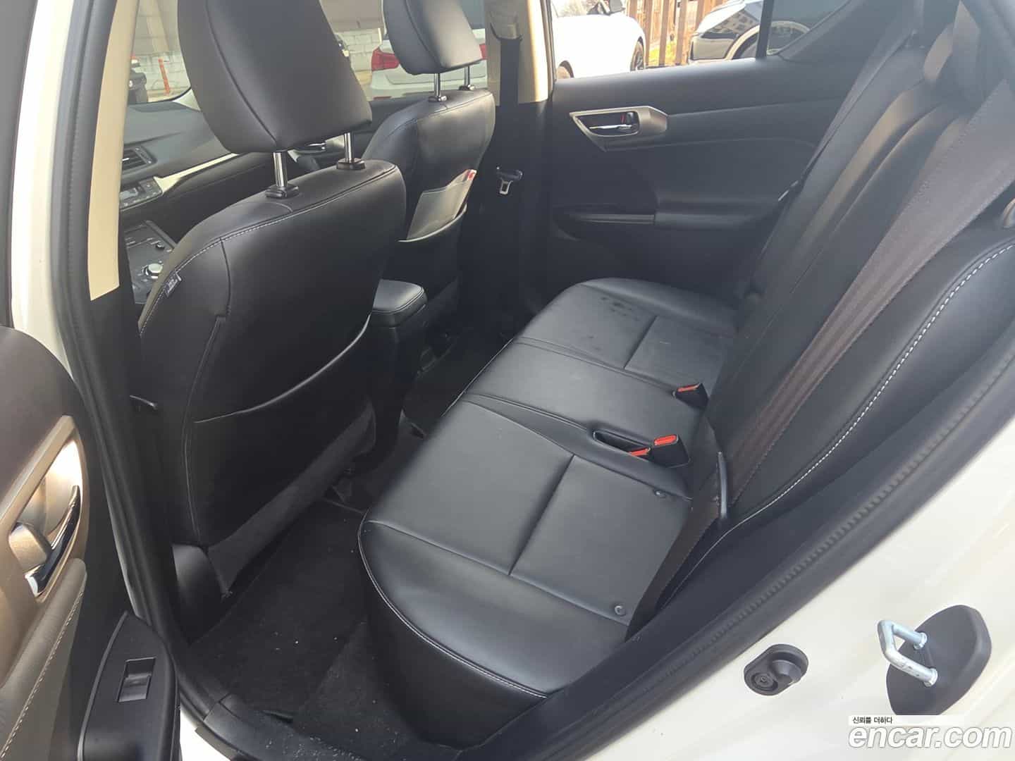 CT200h Lexus 2017.0-OUTER-006