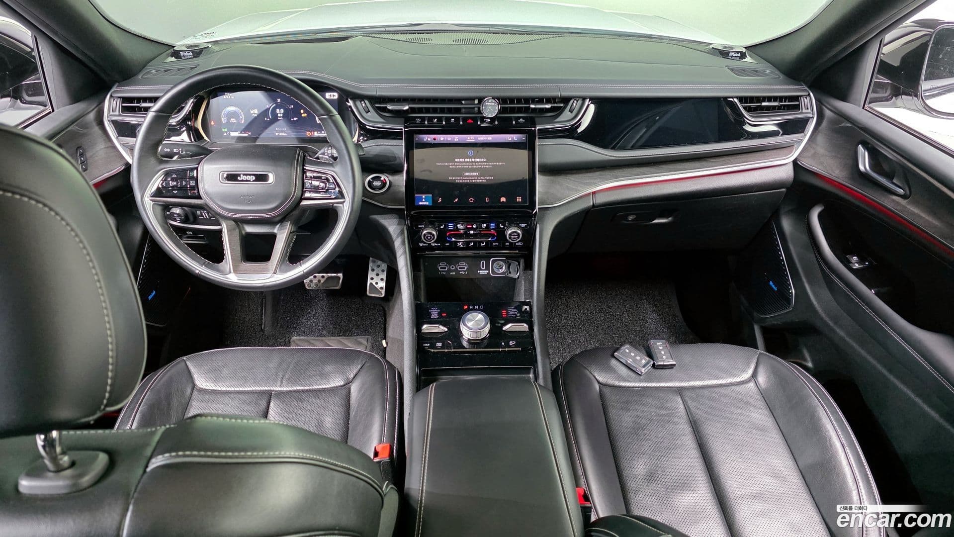 Main__Slider__Photo:Cherokee Jeep 2022.11-6