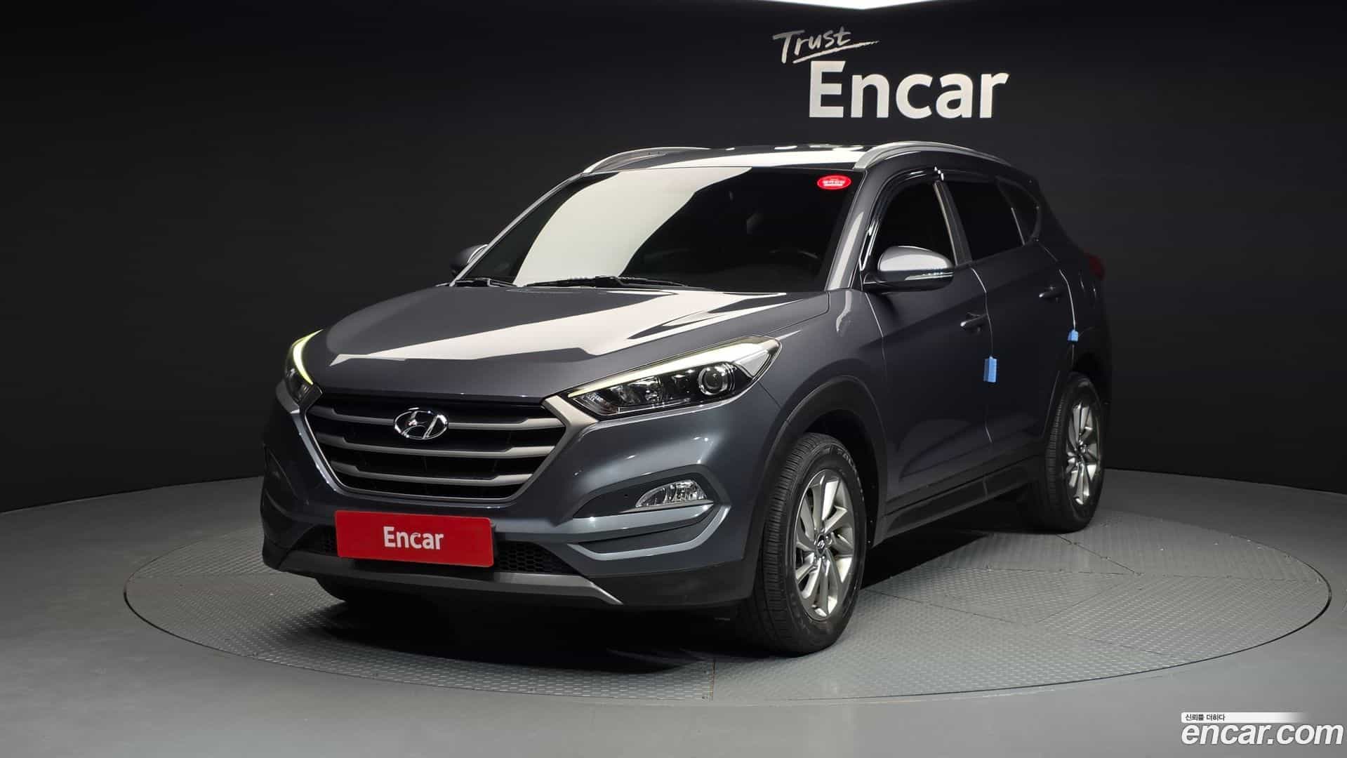Tucson Hyundai 2016.0-OUTER-001