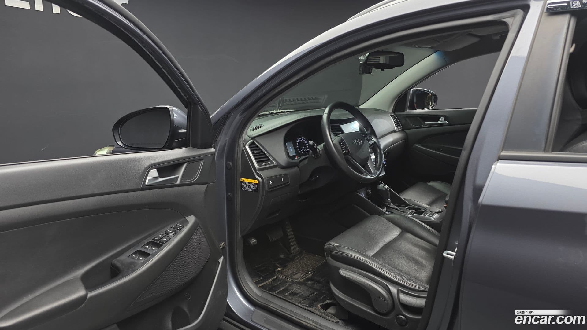 Main__Slider__Photo:Tucson Hyundai 2016.0-9