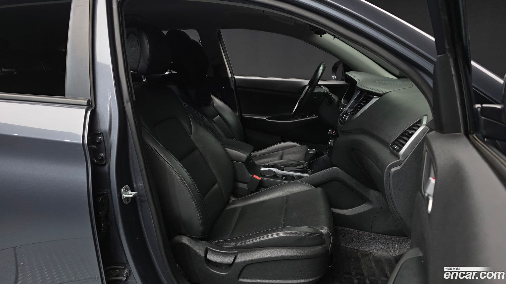 Main__Slider__Photo:Tucson Hyundai 2016.0-10