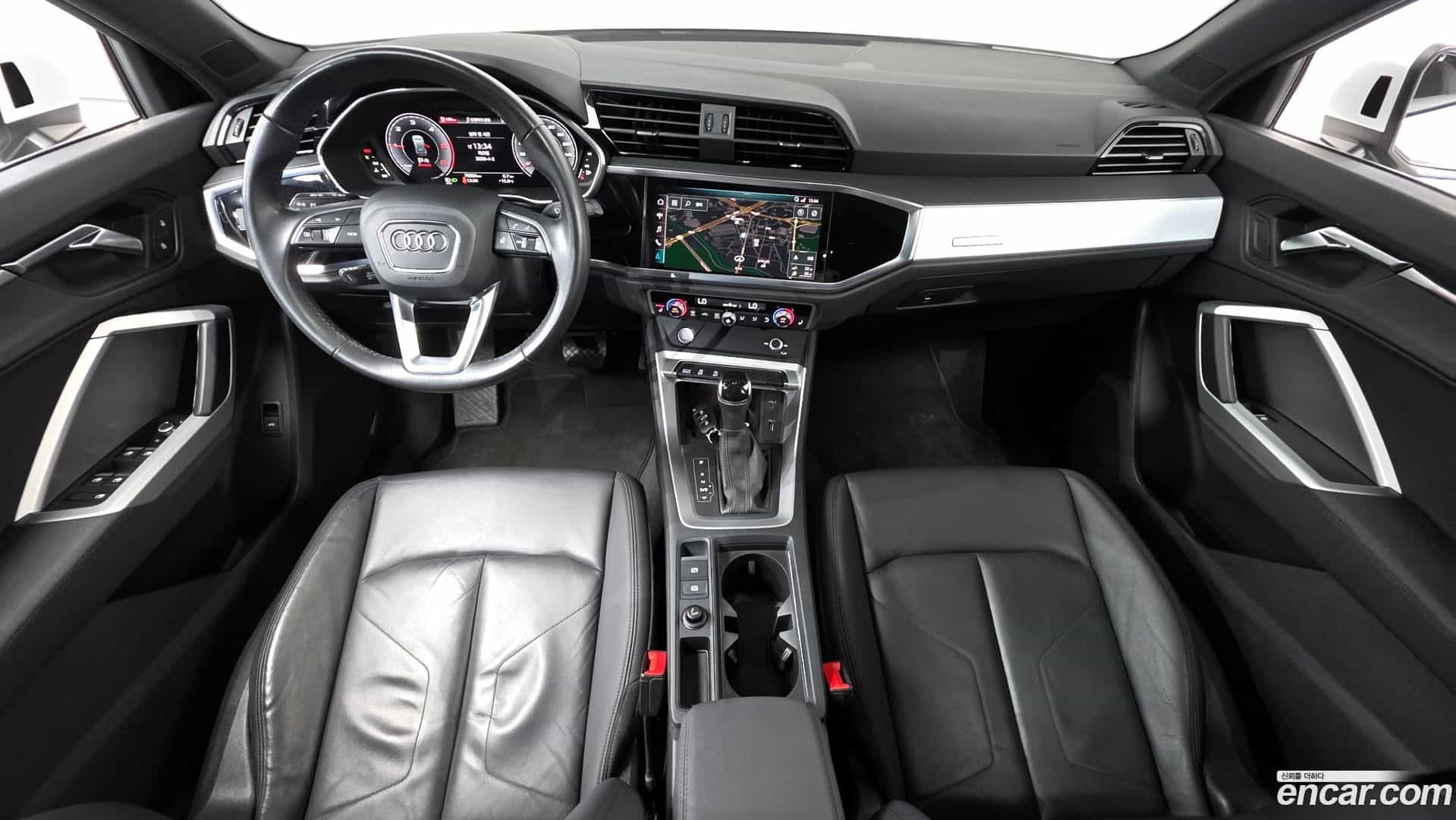 Q3 Audi 2020.5-INNER-007