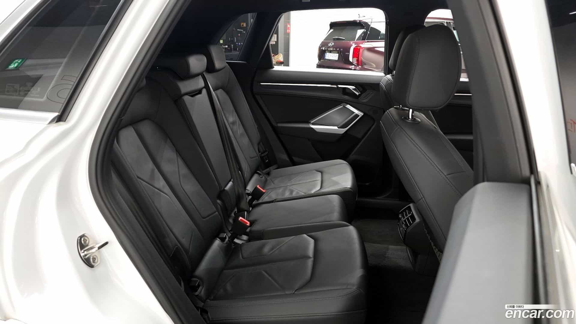 Q3 Audi 2020.5-OPTION-016