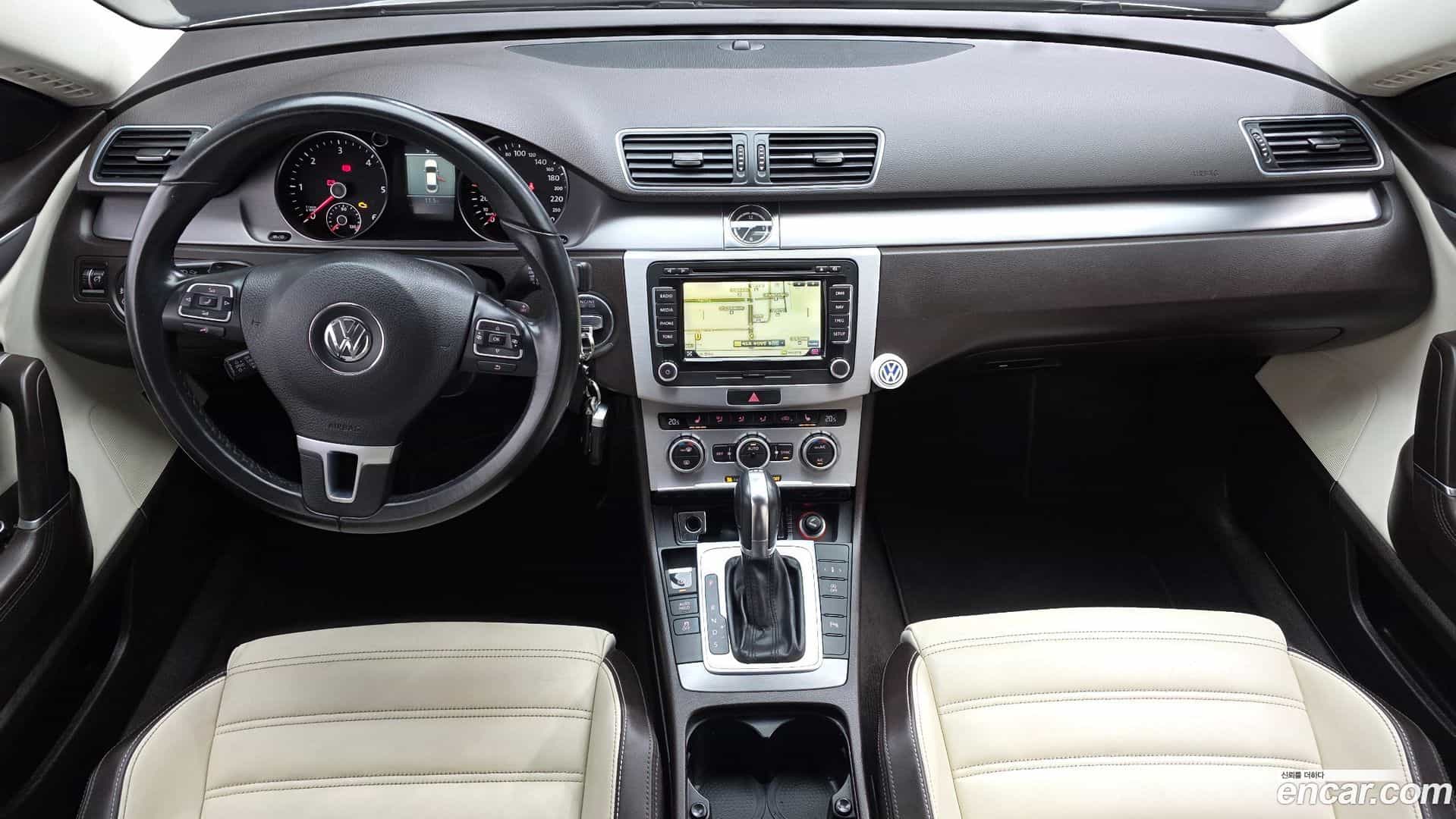 CC Volkswagen 2012.9-INNER-007
