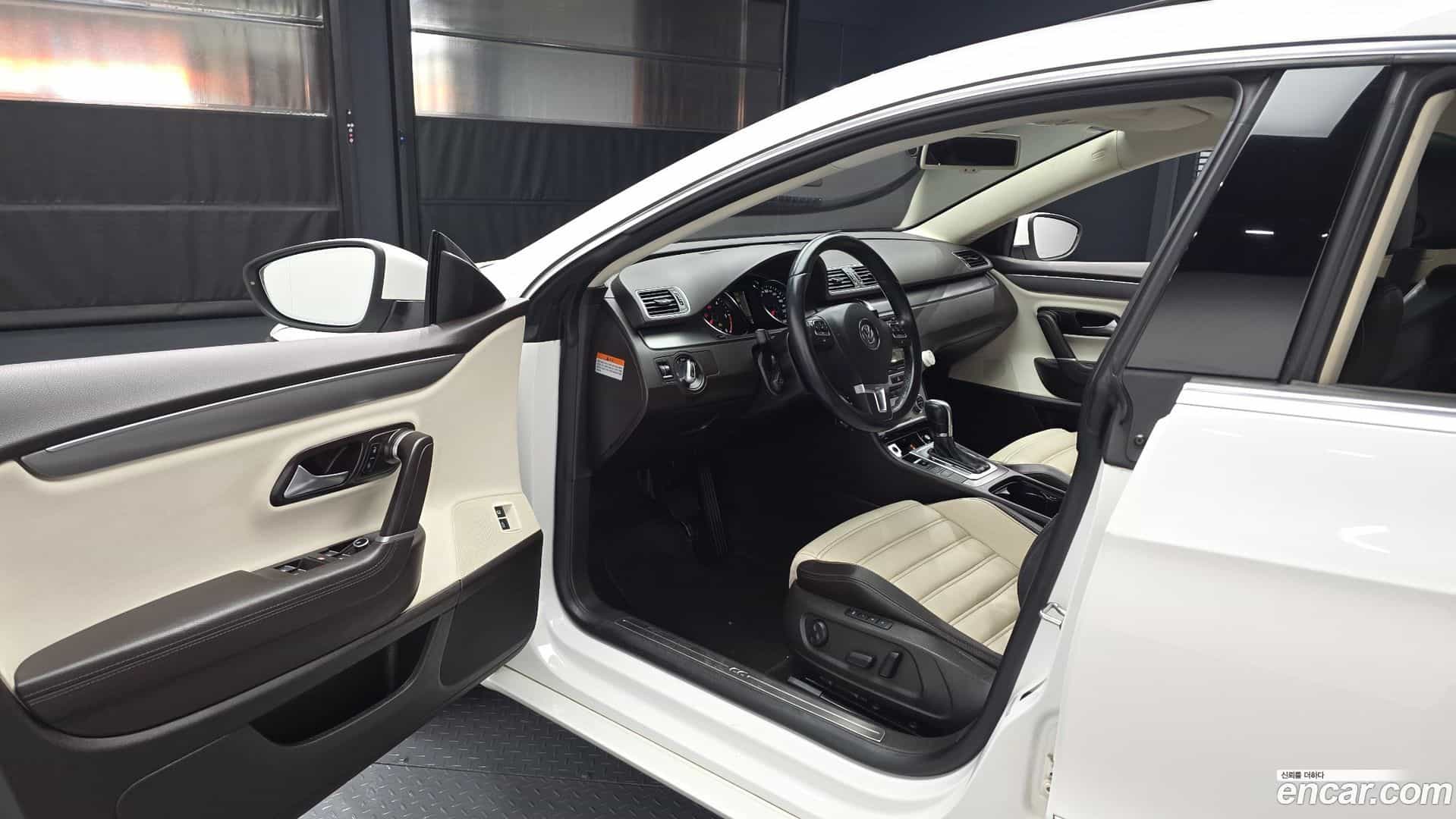 CC Volkswagen 2012.9-INNER-010