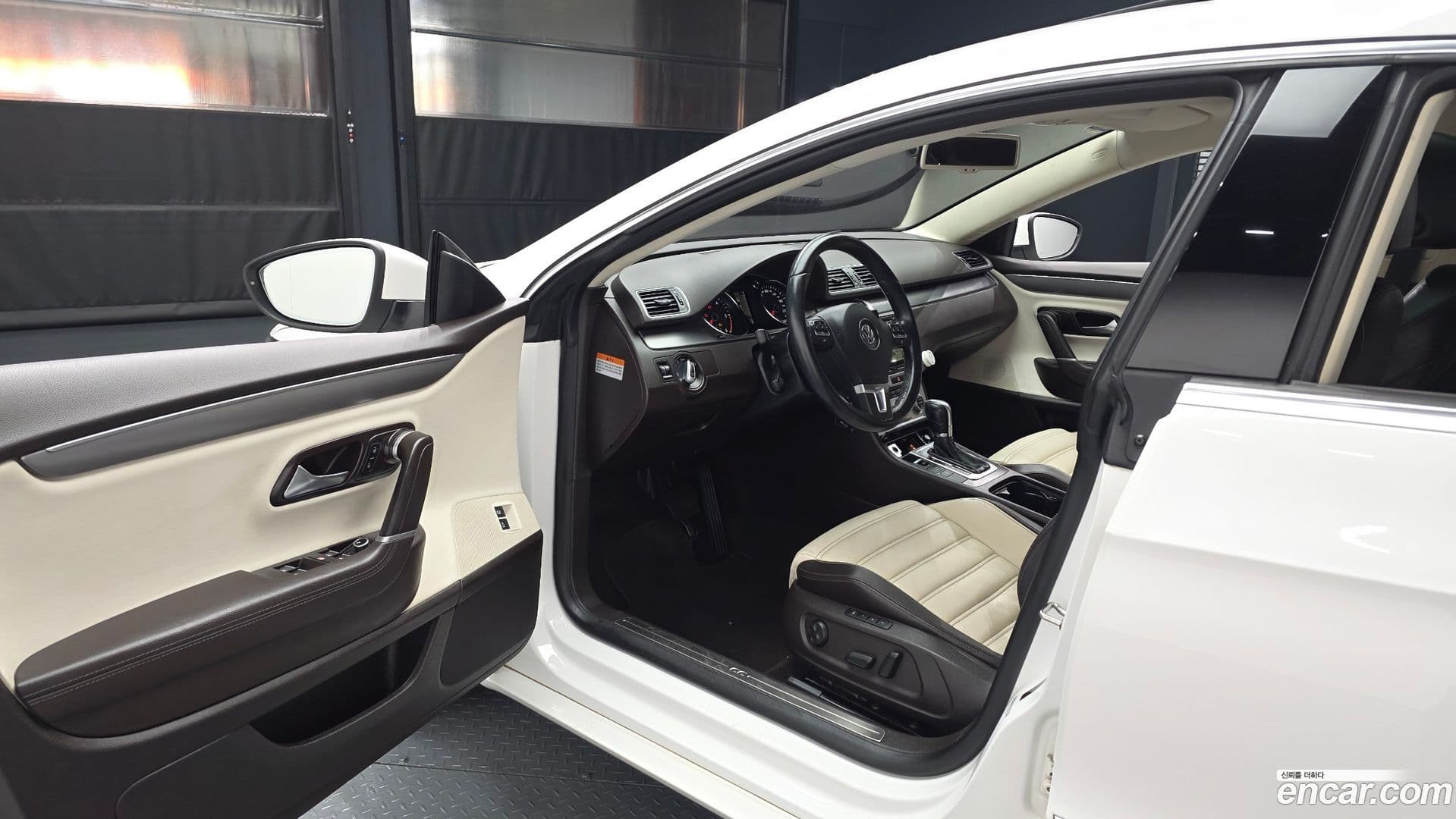 Main__Slider__Photo:CC Volkswagen 2012.9-9