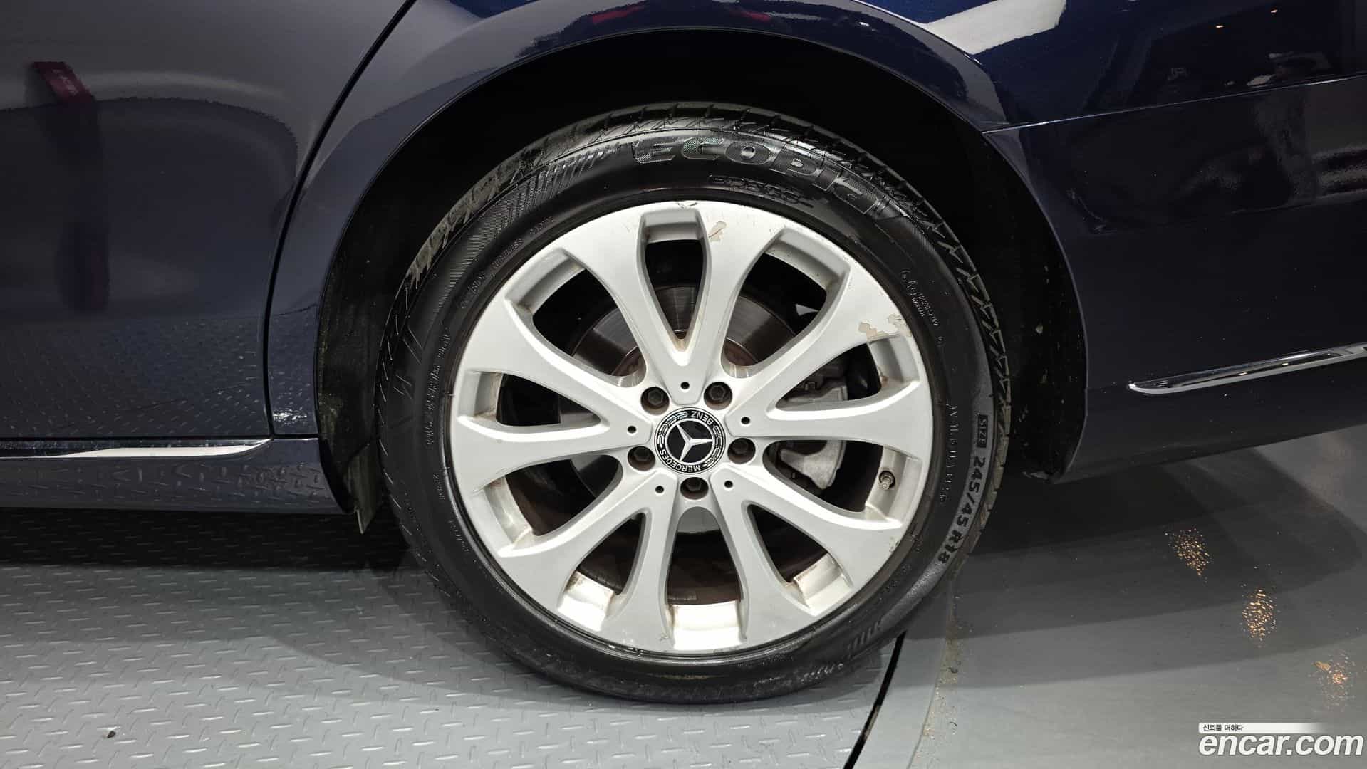 E-Class Mercedes-Benz 2017.4-OUTER-005