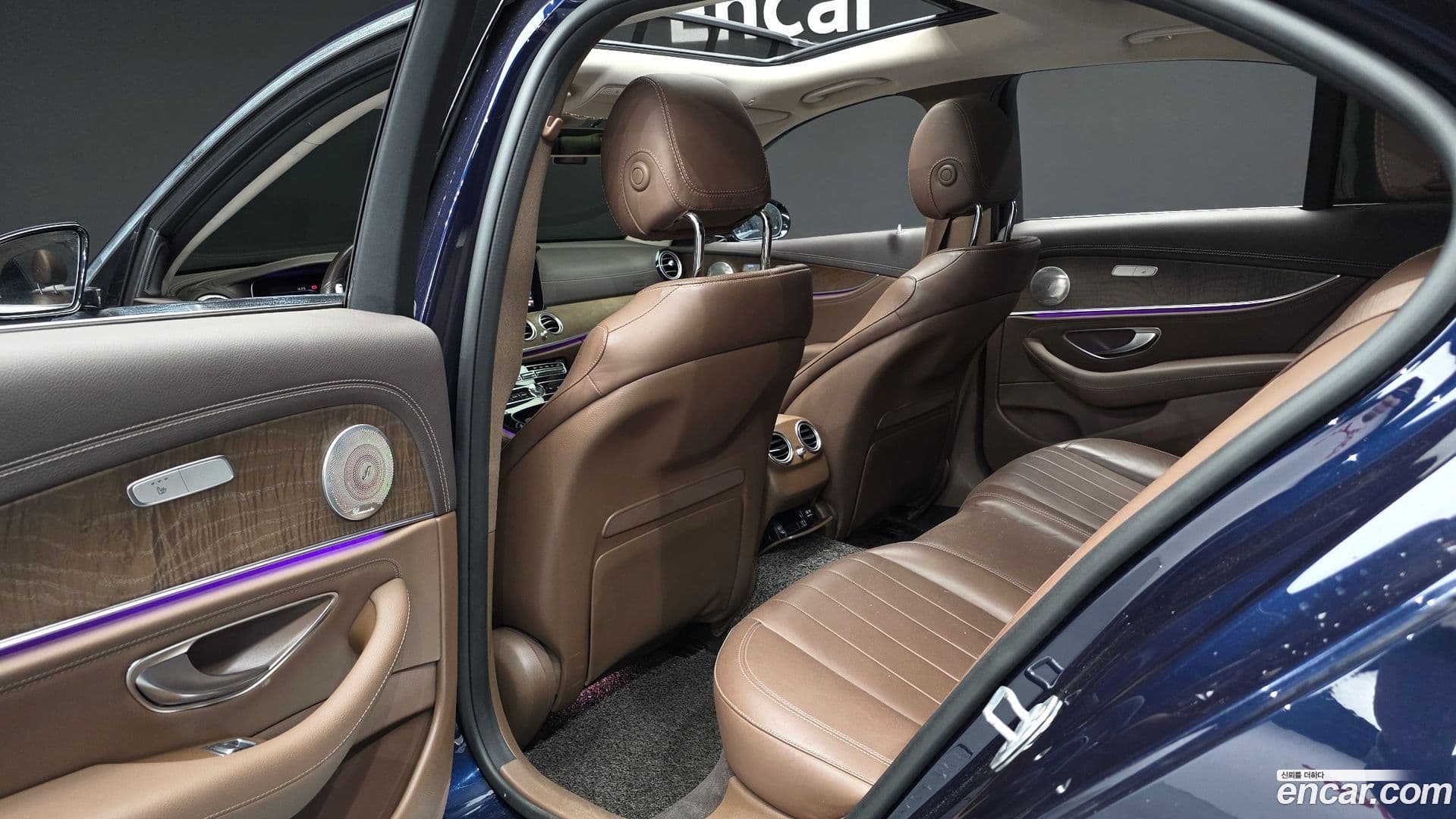 Main__Slider__Photo:E-Class Mercedes-Benz 2017.4-11