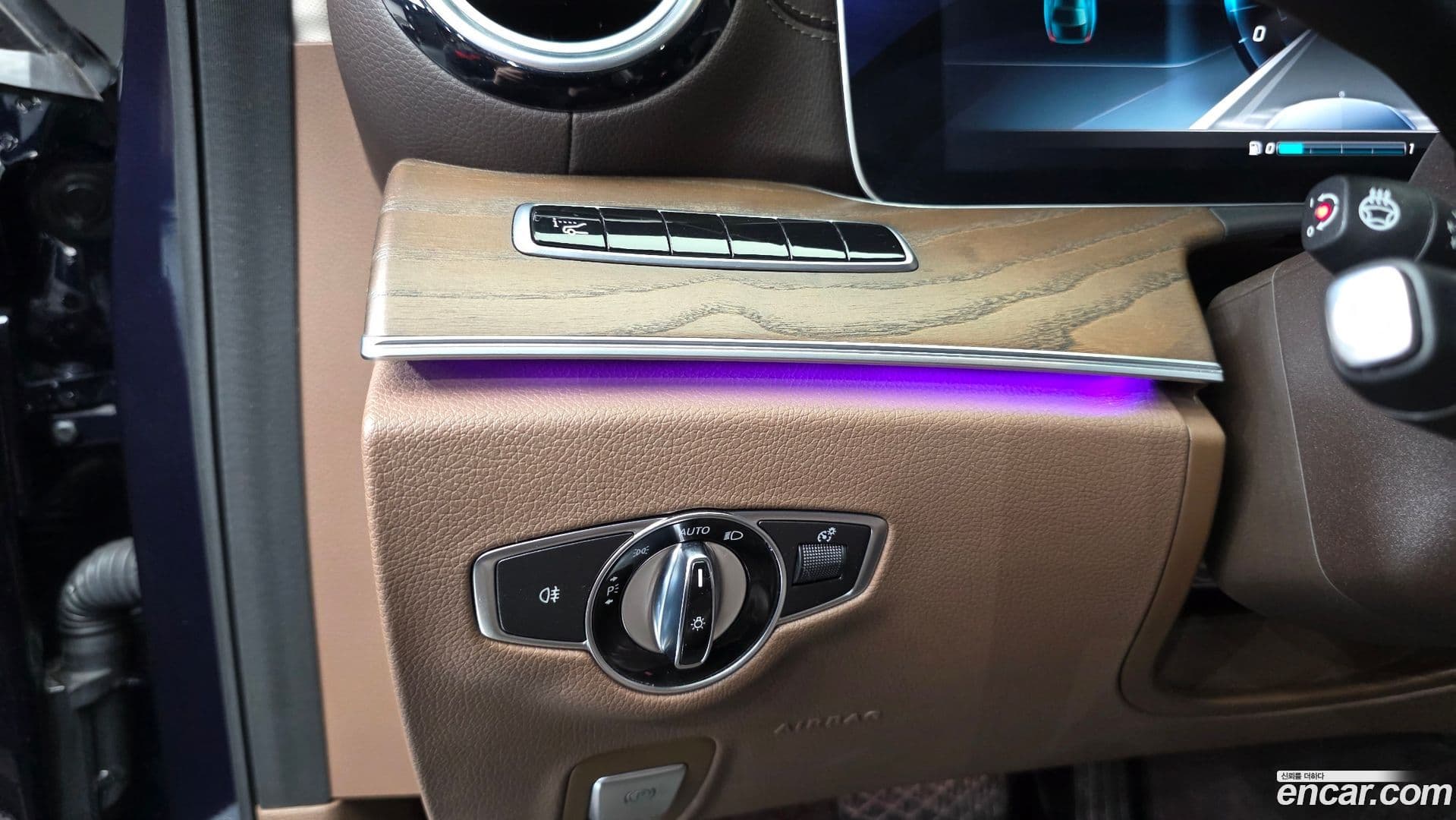 Main__Slider__Photo:E-Class Mercedes-Benz 2017.4-16