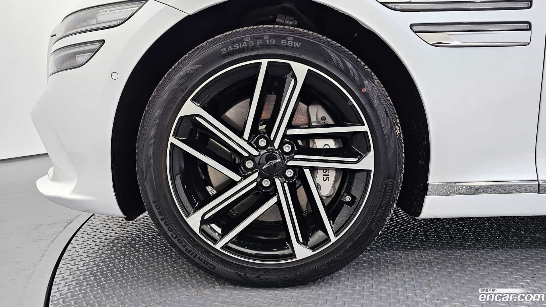 G80 Genesis 2024.3-OUTER-005