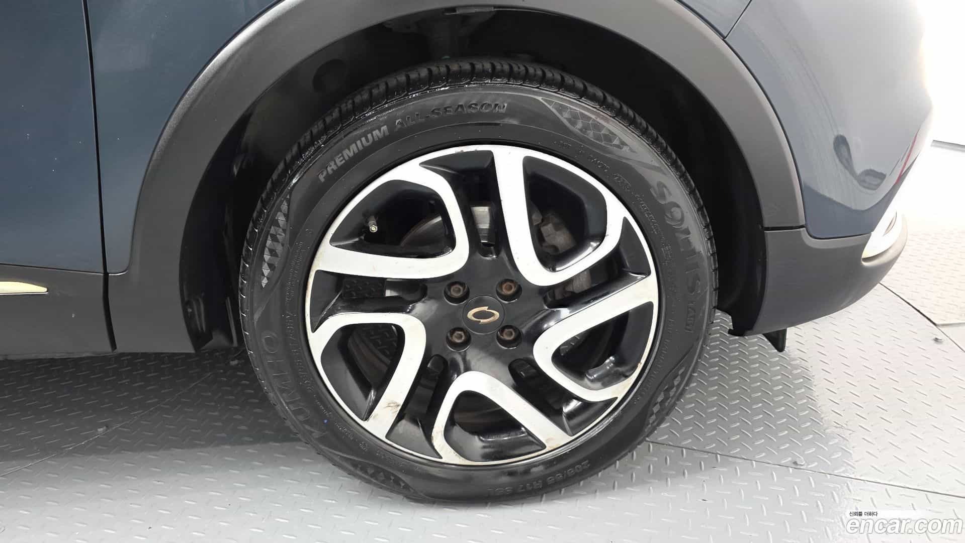 QM3 Renault-KoreaSamsung 2015.0-OUTER-005