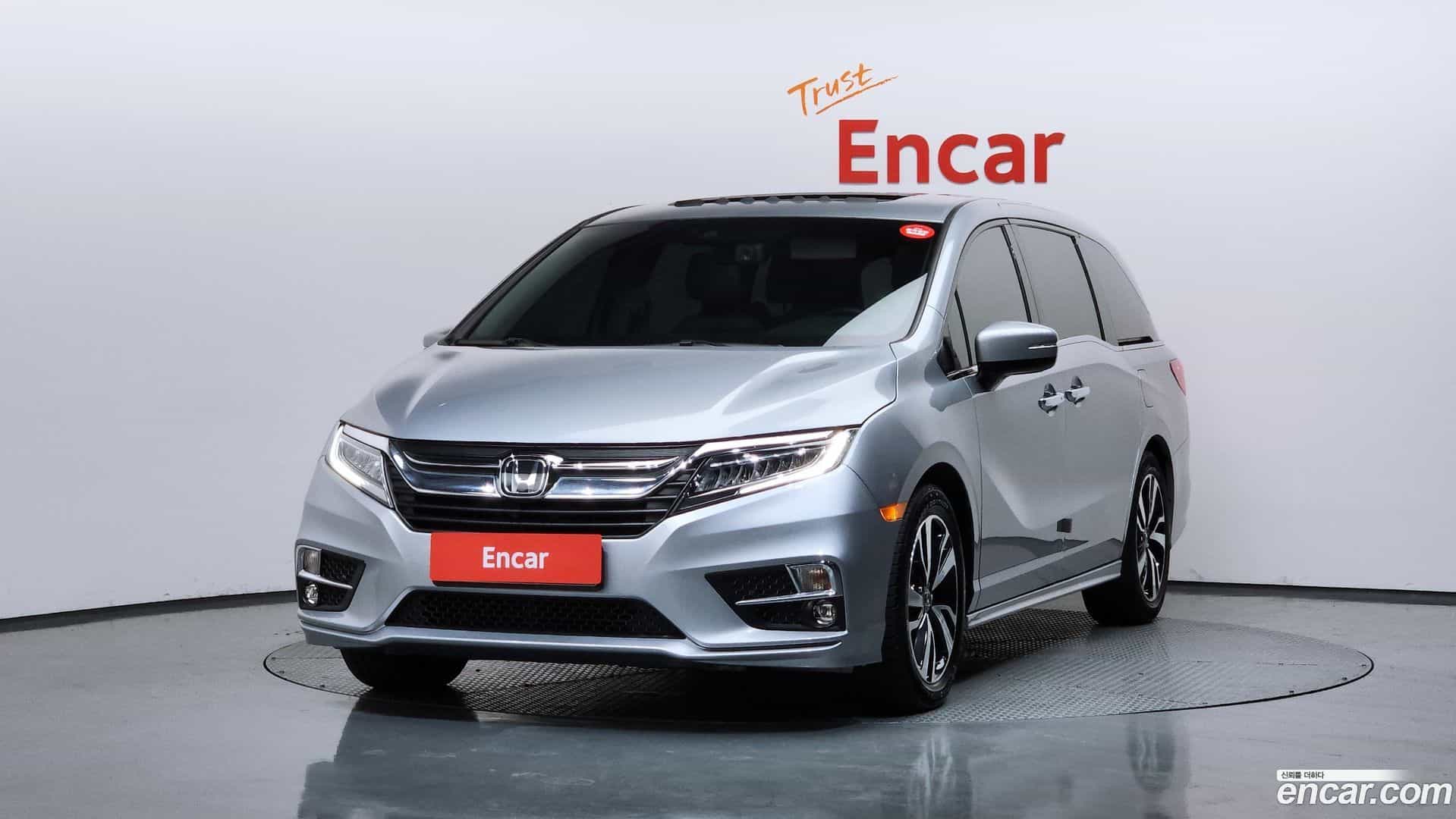 Odyssey Honda 2017.10-OUTER-001