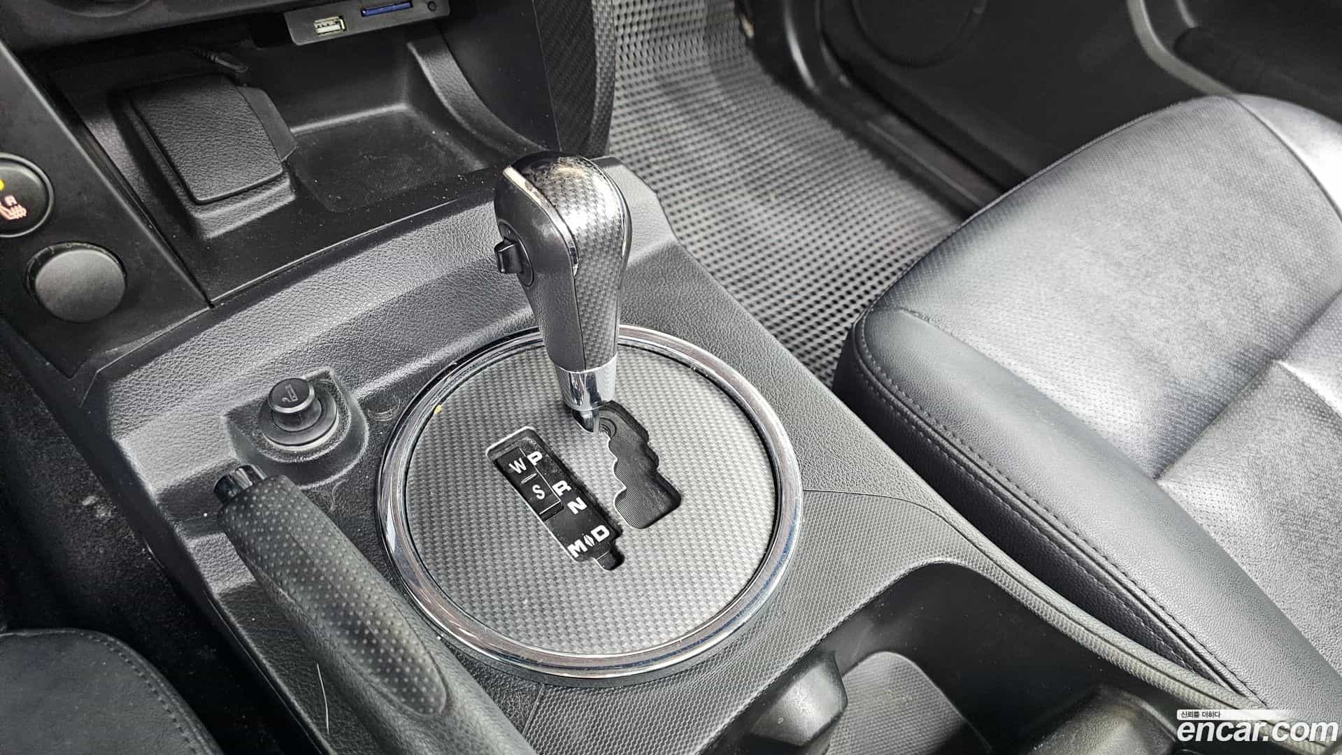 KORANDO KG_Mobility_Ssangyong 2014.8-INNER-009