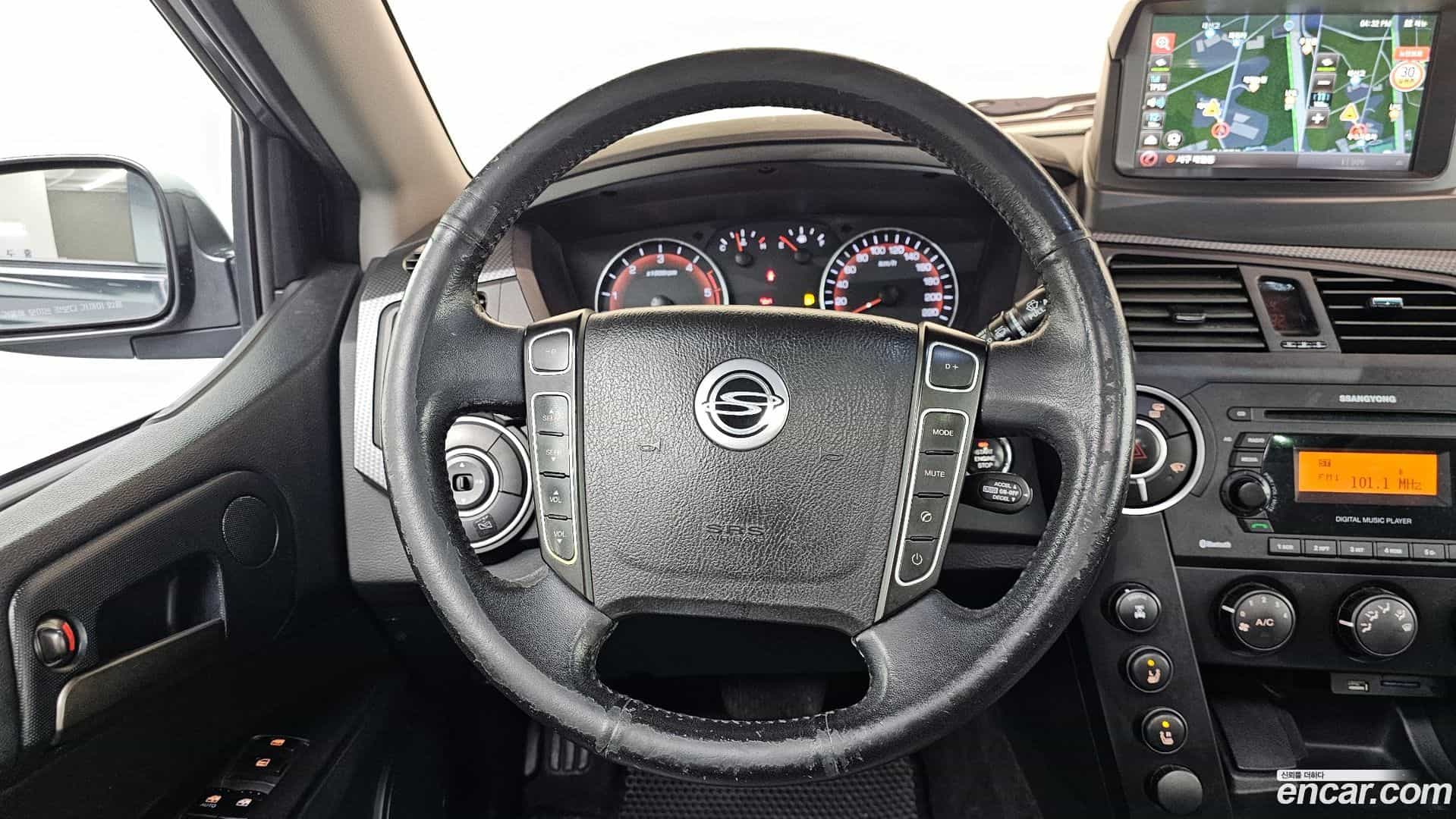 KORANDO KG_Mobility_Ssangyong 2014.8-OPTION-018