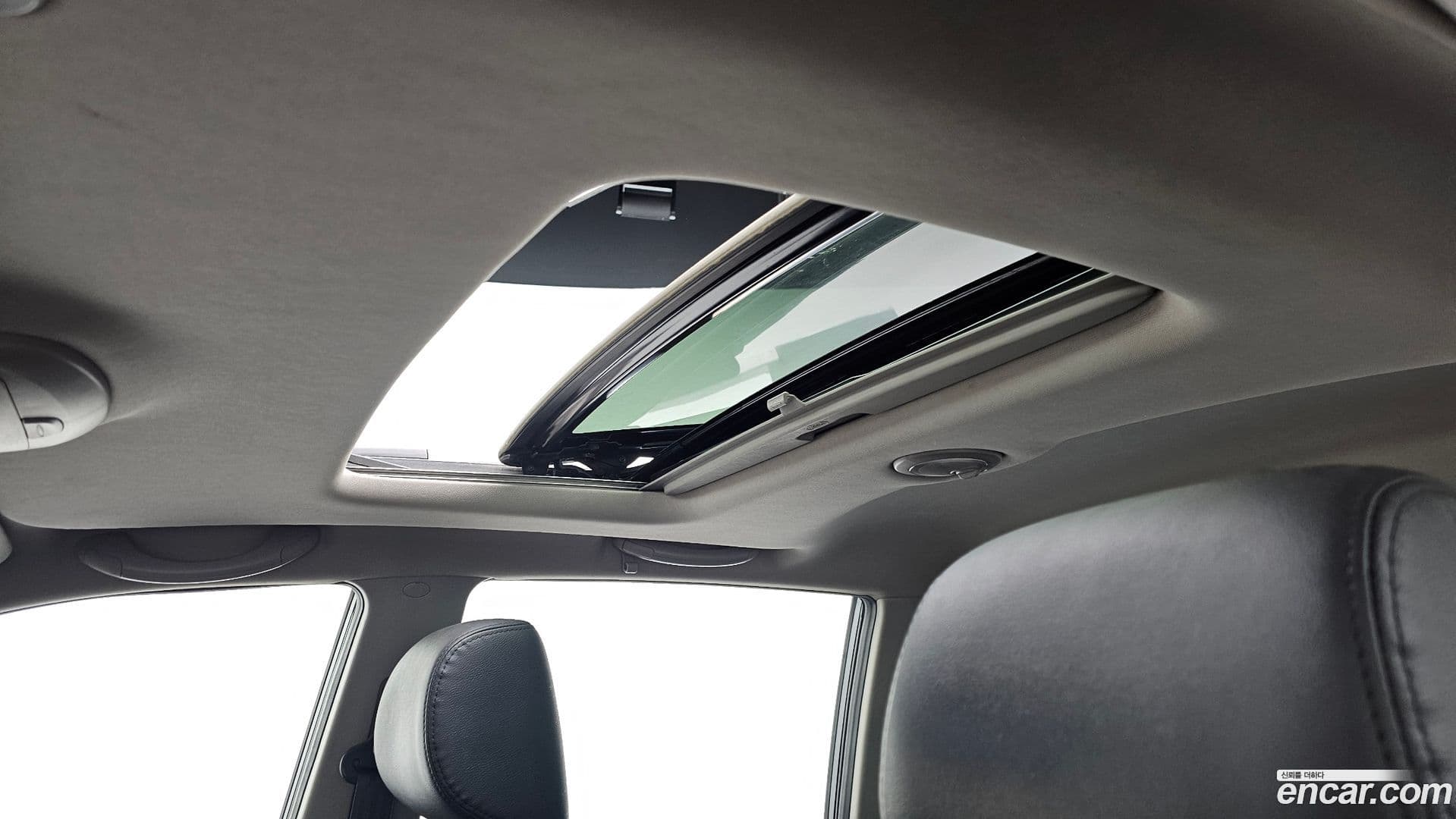 Main__Slider__Photo:KORANDO KG_Mobility_Ssangyong 2014.8-18