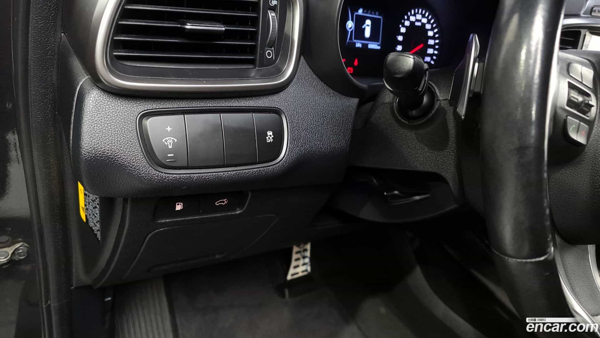 Sorento Kia 2017.3-OPTION-021