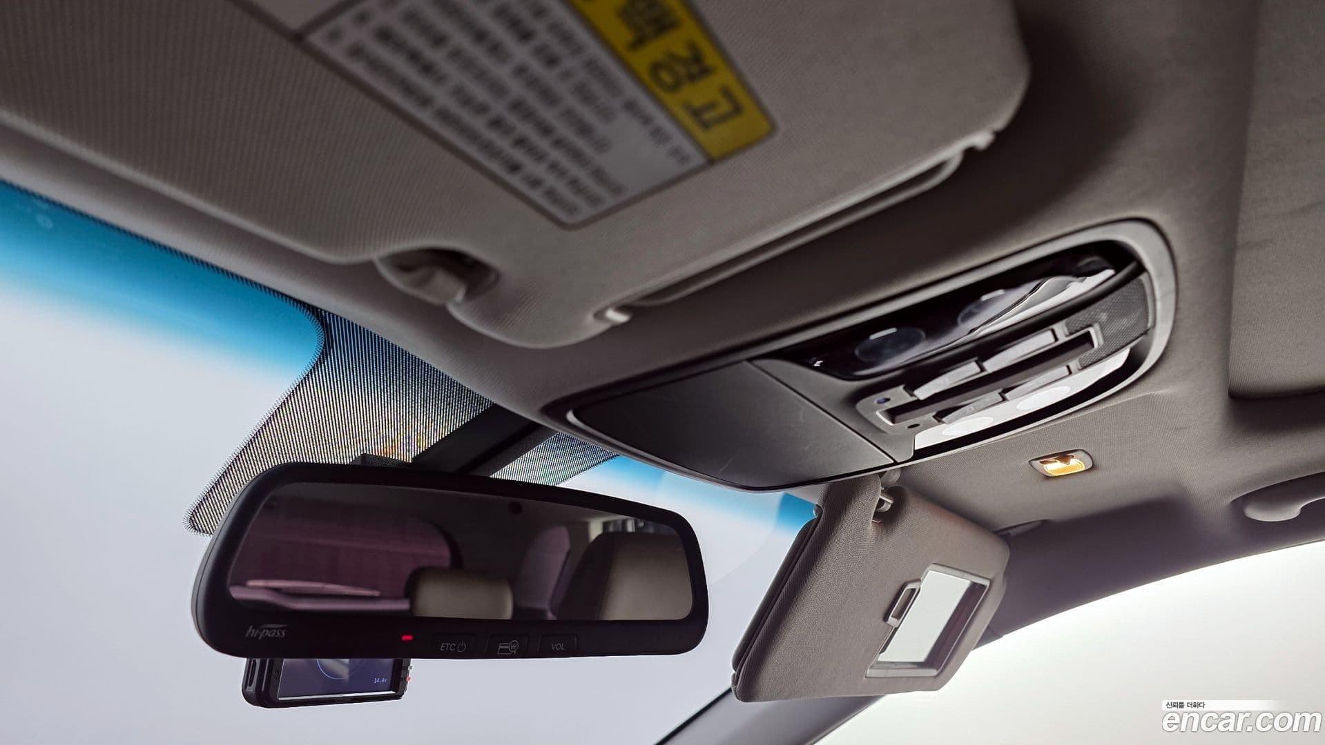 Main__Slider__Photo:Sorento Kia 2017.3-17