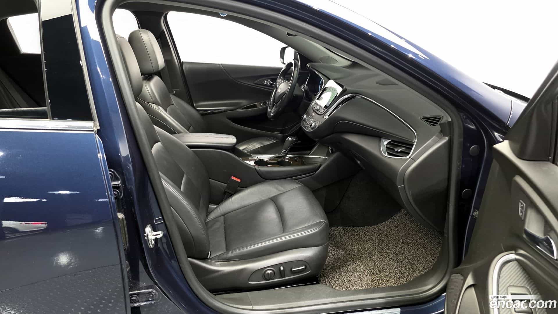 Malibu ChevroletGMDaewoo 2017.0-INNER-010