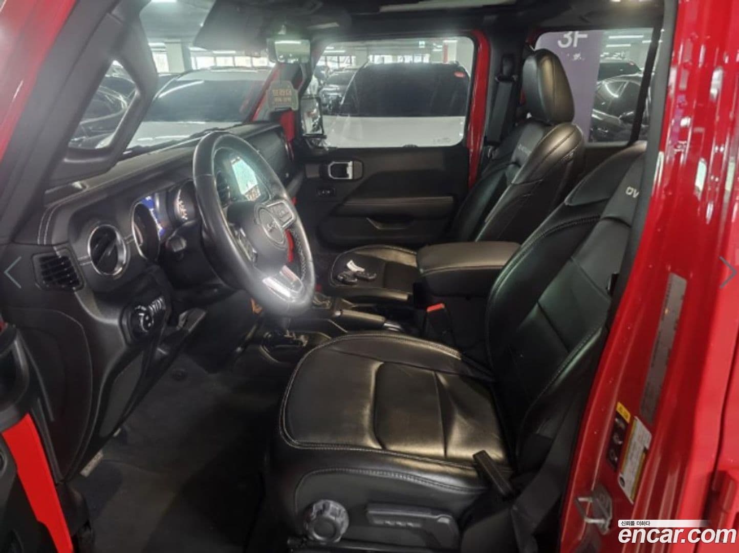 Main__Slider__Photo:Wrangler Jeep 2022.7-10