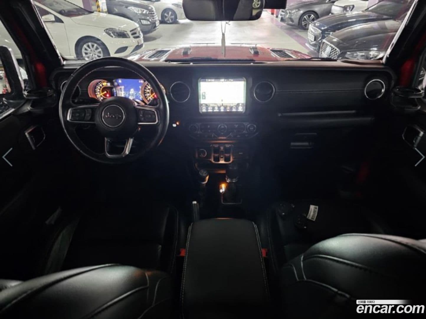 Main__Slider__Photo:Wrangler Jeep 2022.7-14