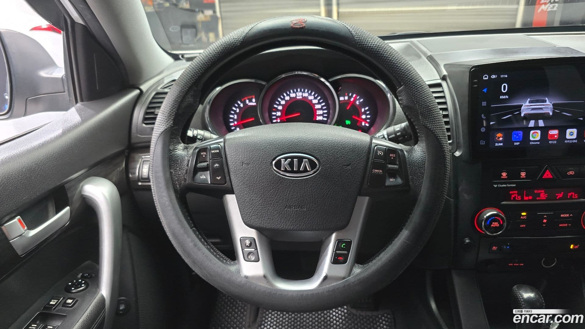 Main__Slider__Photo:Sorento Kia 2009.7-13