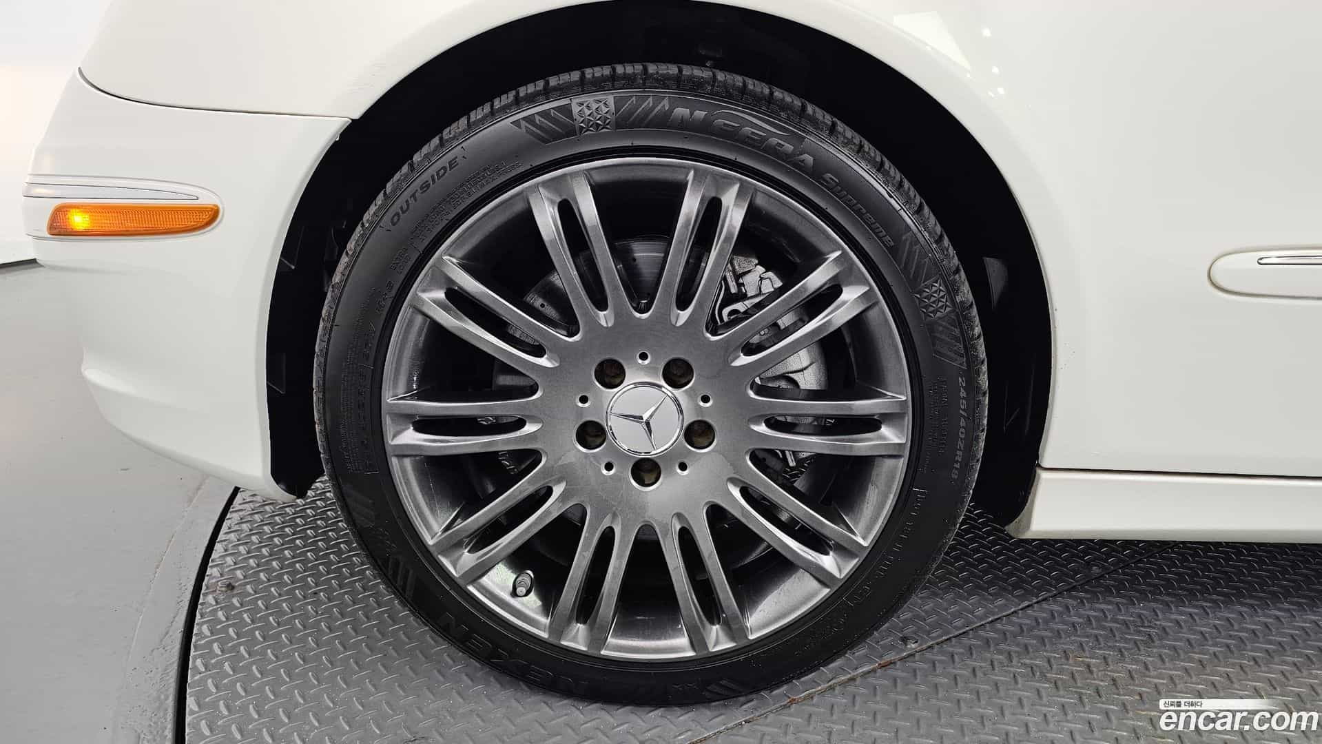 E-Class Mercedes-Benz 2008.11-OUTER-005