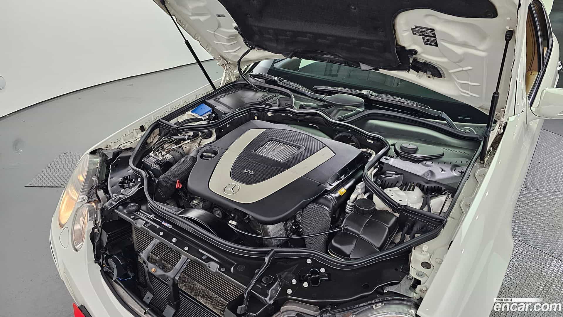 E-Class Mercedes-Benz 2008.11-INNER-006