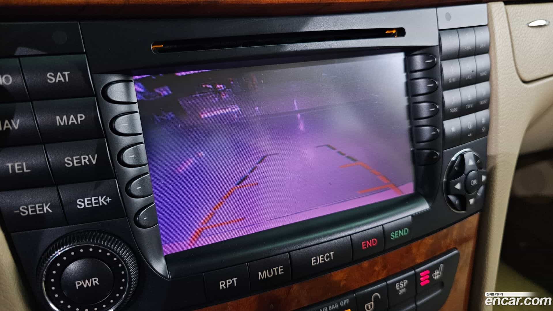 E-Class Mercedes-Benz 2008.11-OPTION-023