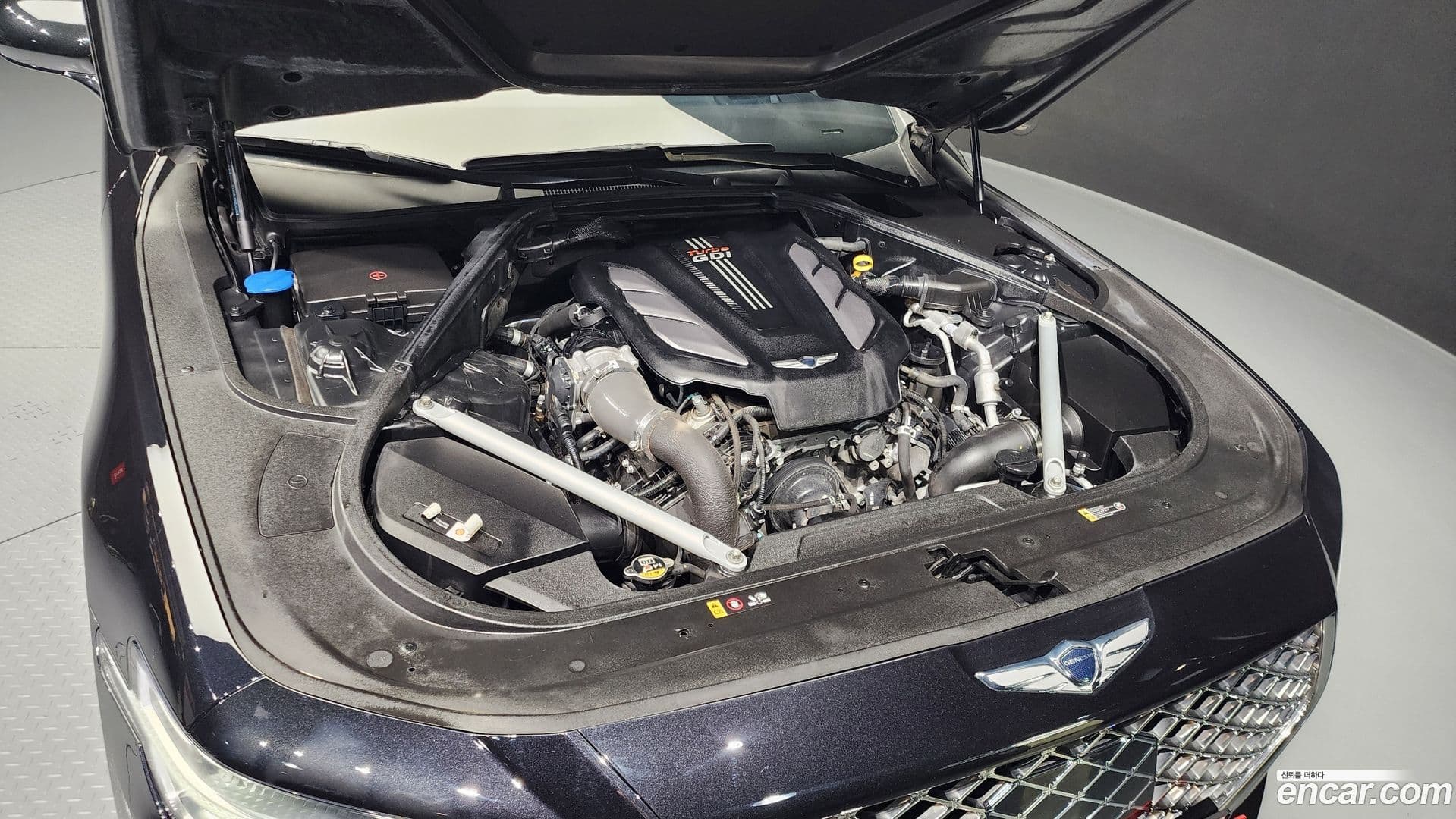 Main__Slider__Photo:G90 Genesis 2020.5-5