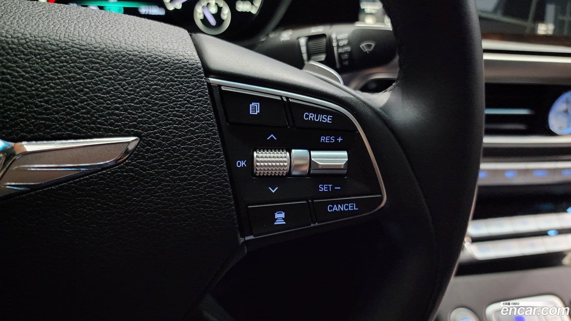 Main__Slider__Photo:G90 Genesis 2020.5-17