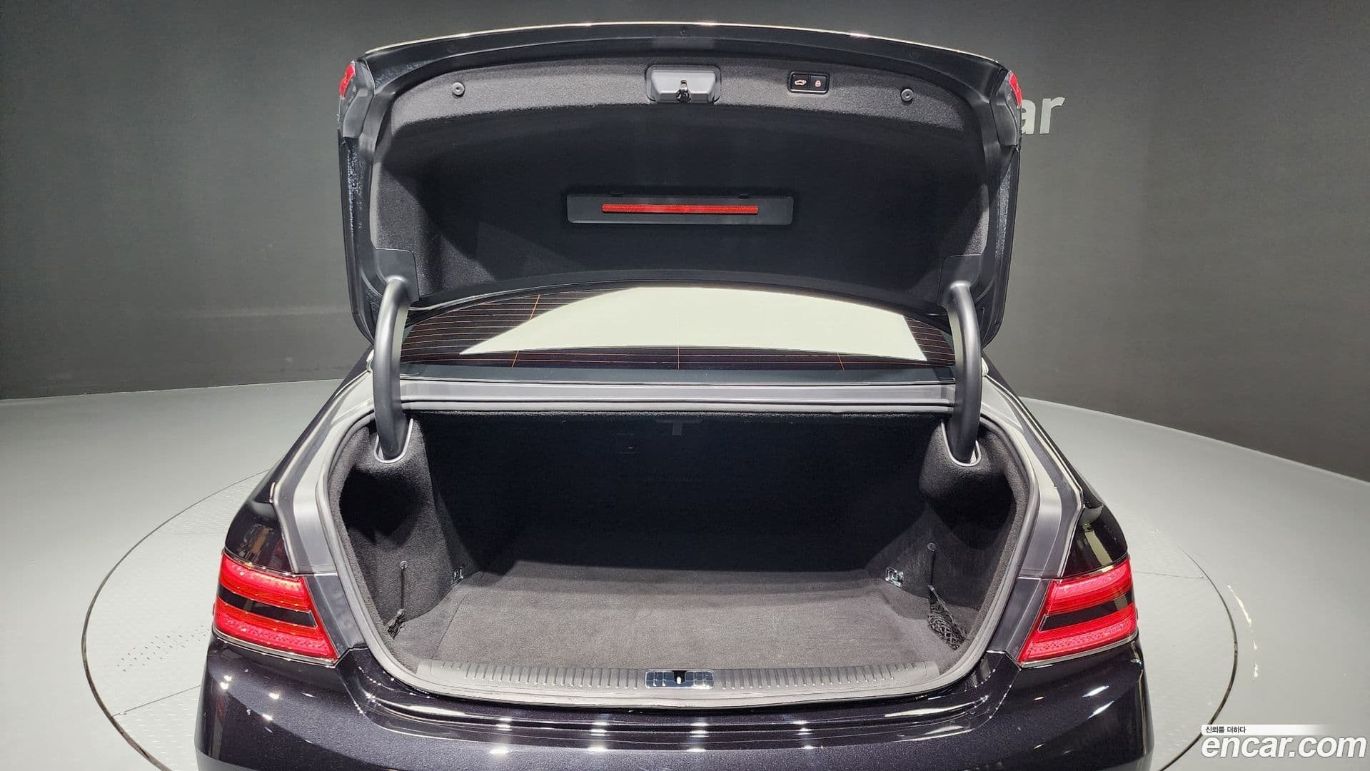 Main__Slider__Photo:G90 Genesis 2020.5-19