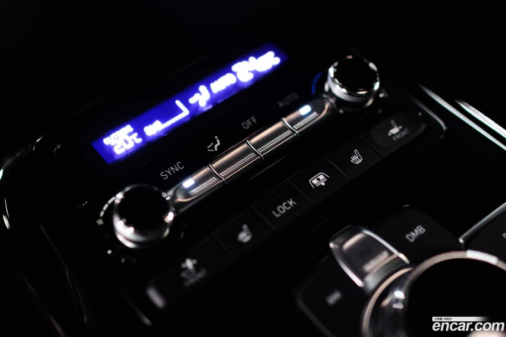 EQ900 Genesis 2018.5-OPTION-020