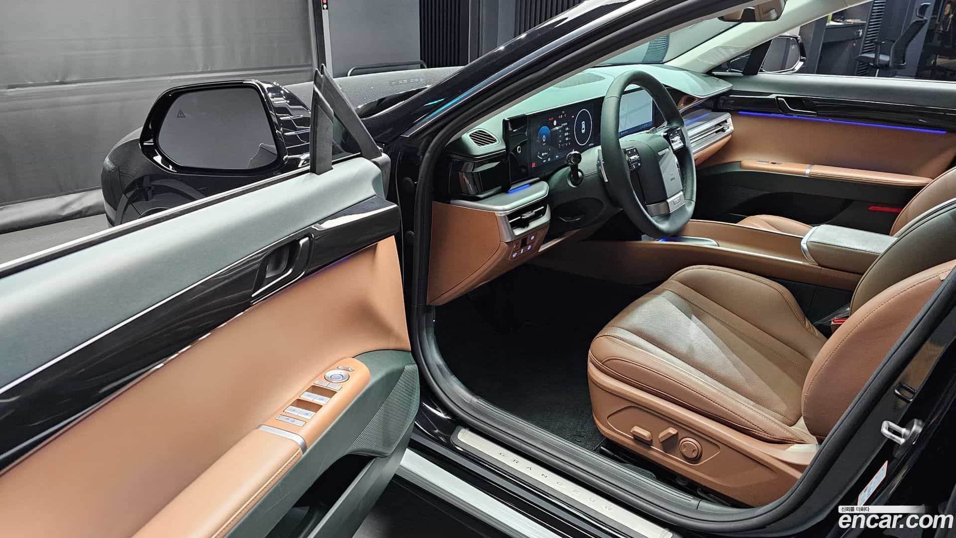 Grandeur Hyundai 2023.4-OPTION-015