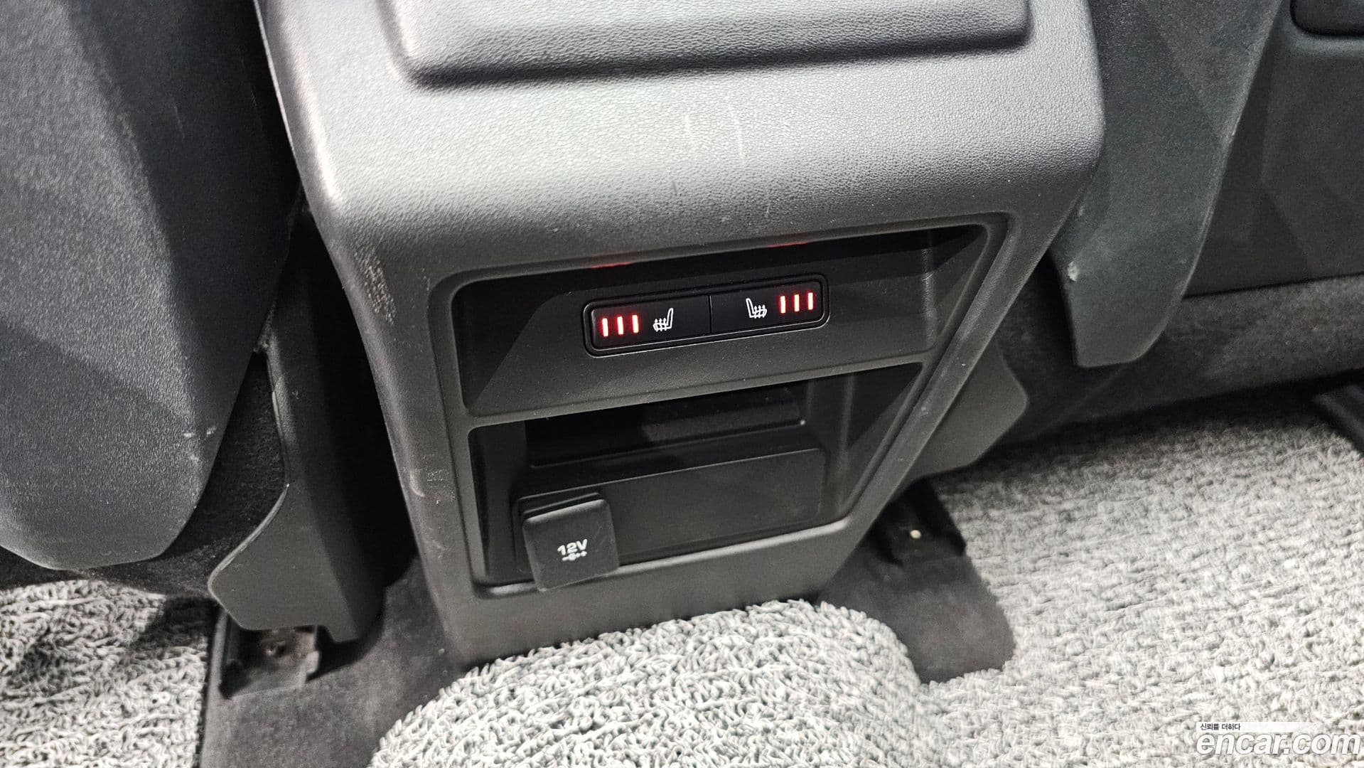 Main__Slider__Photo:Discovery Sport Land Rover 2018.7-16