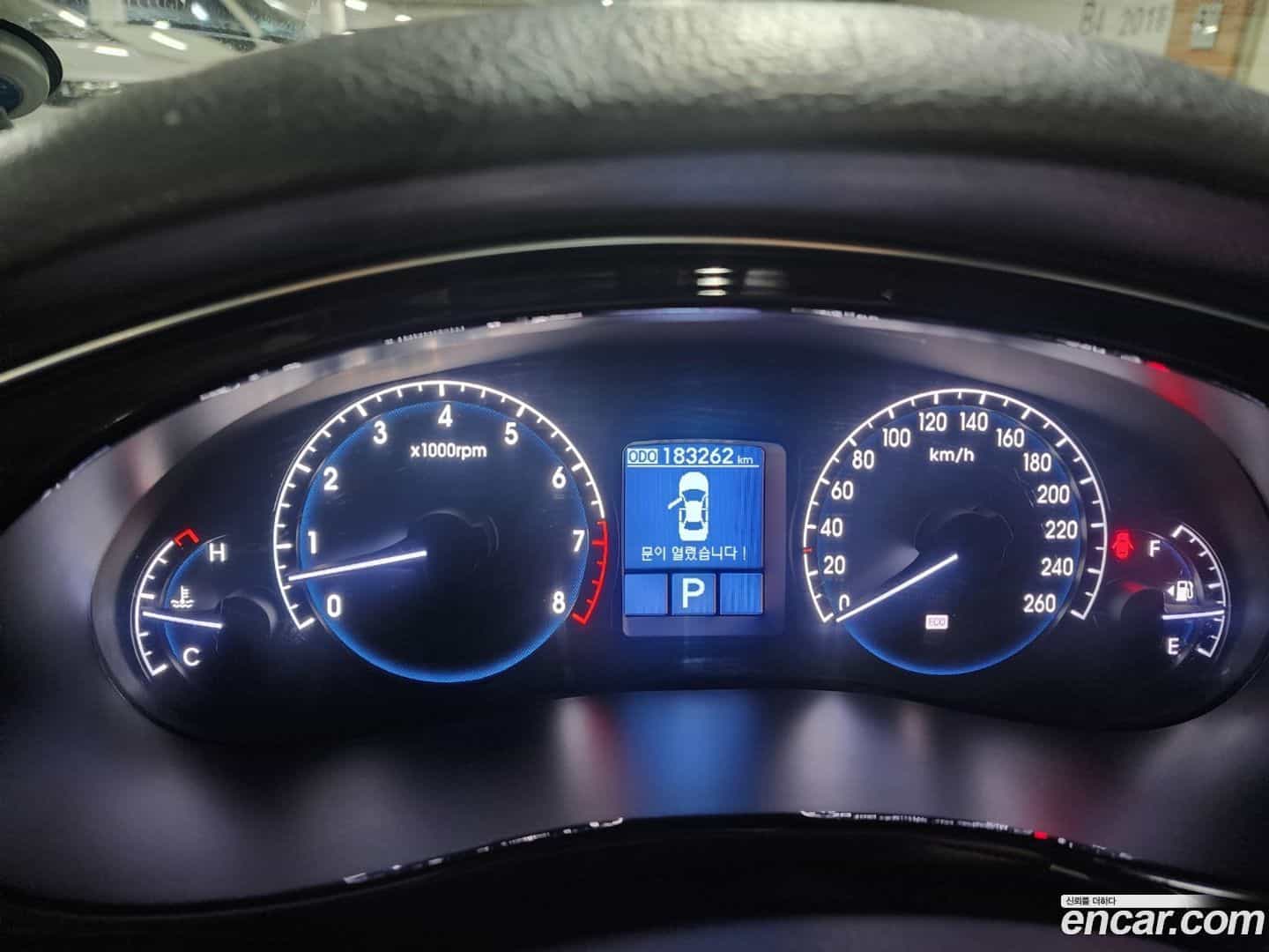 Genesis Hyundai 2011.4-INNER-006