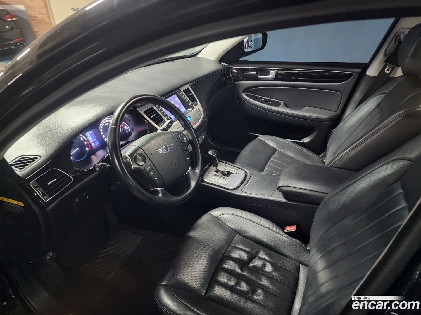 Main__Slider__Photo:Genesis Hyundai 2011.4-9