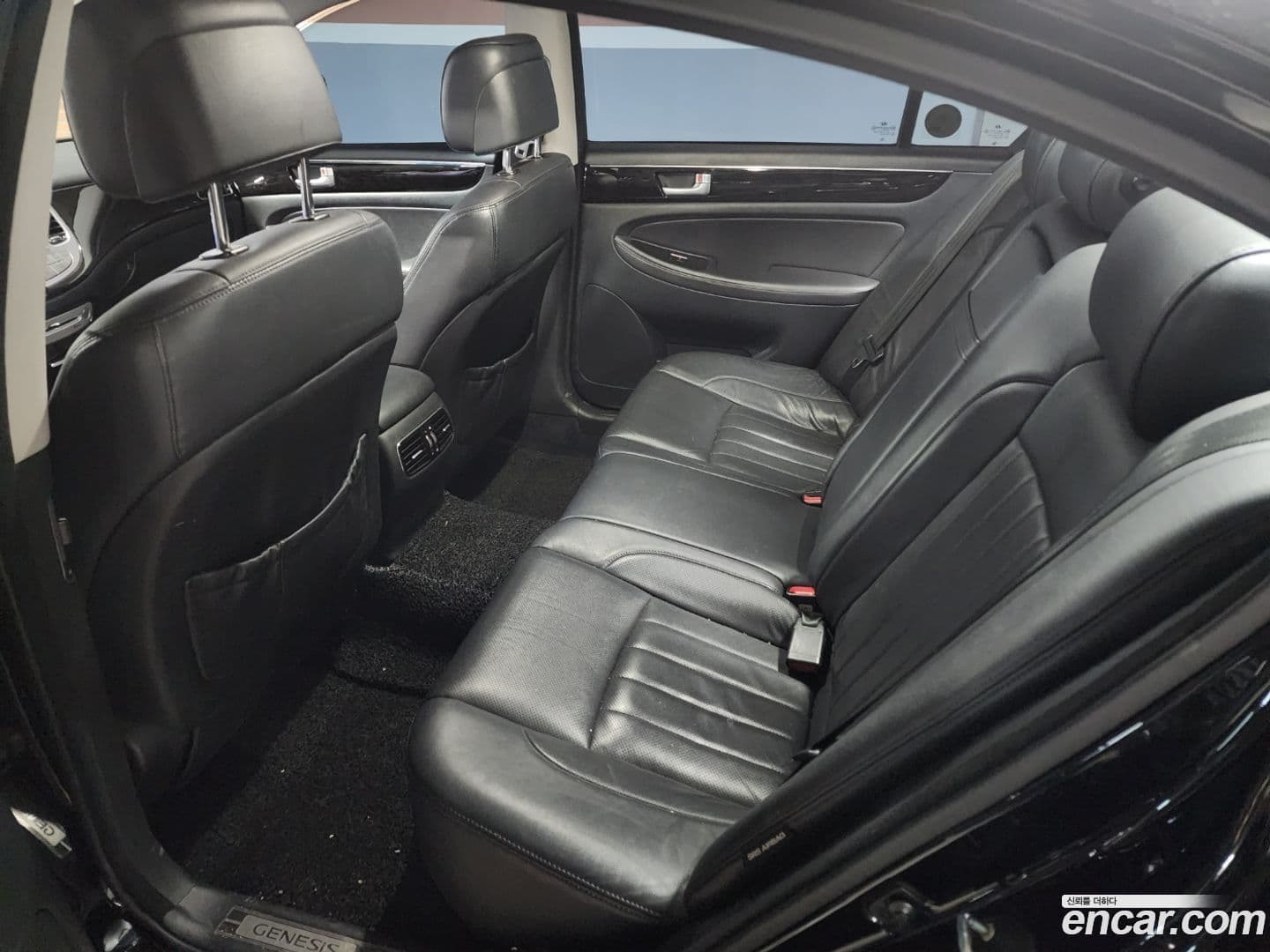 Main__Slider__Photo:Genesis Hyundai 2011.4-10