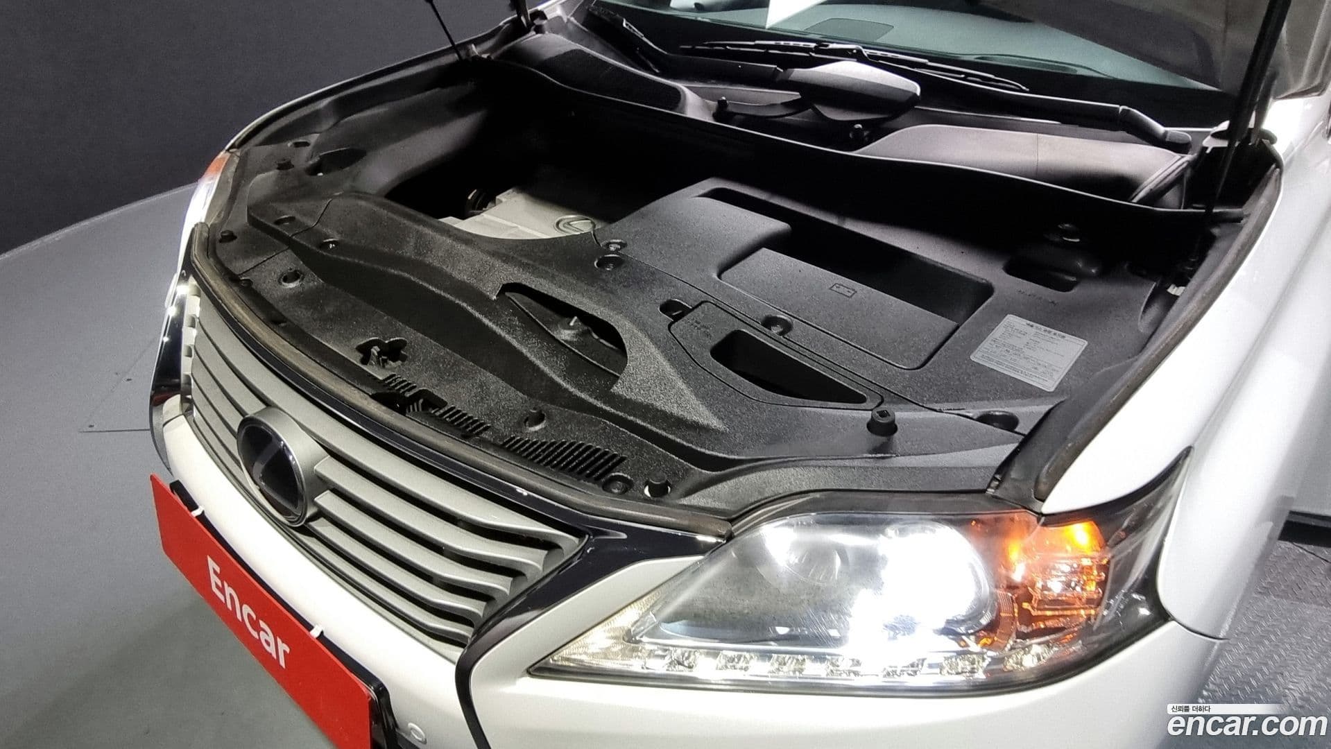 Main__Slider__Photo:RX Lexus 2013.3-5