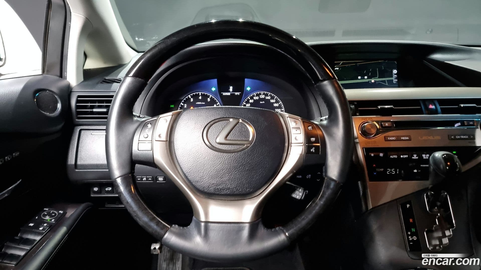 Main__Slider__Photo:RX Lexus 2013.3-12