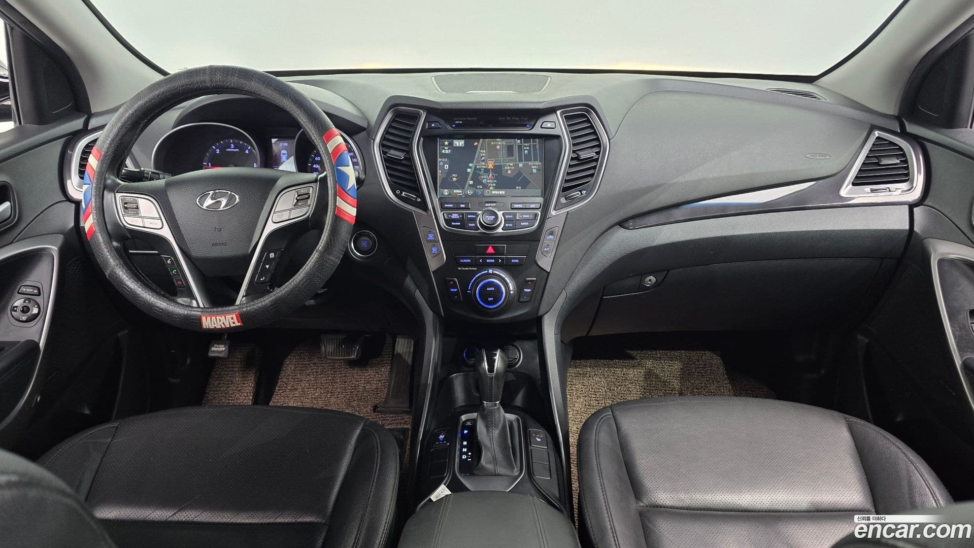 Main__Slider__Photo:Santafe Hyundai 2013.9-6