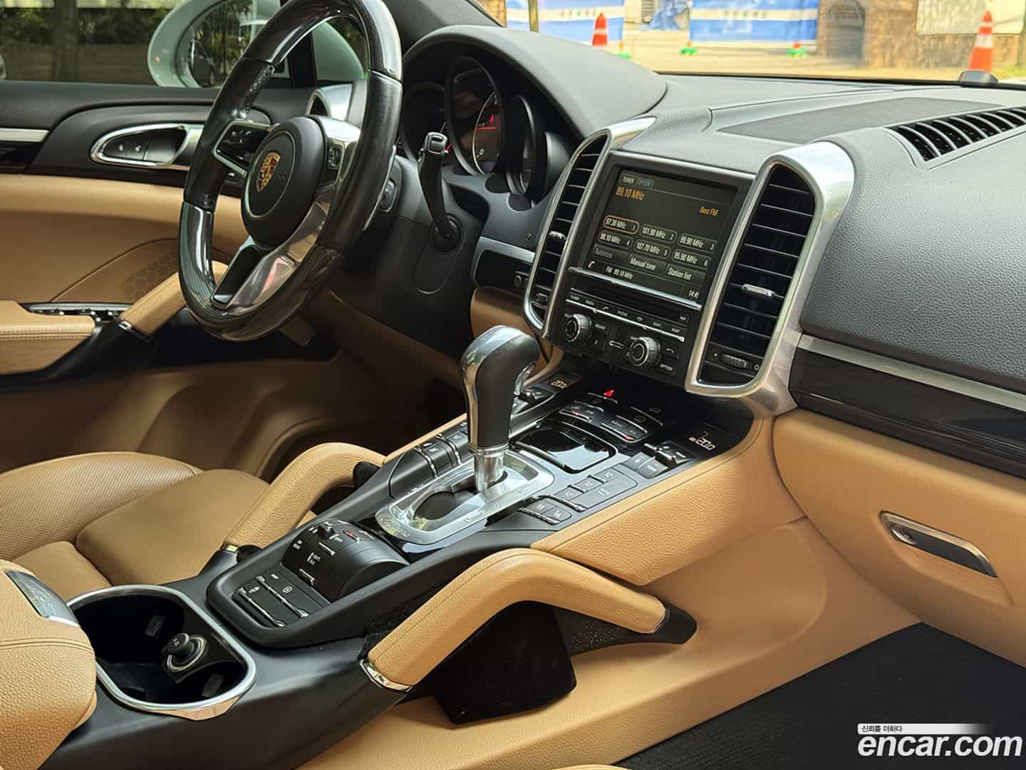 Cayenne Porsche 2015.3-INNER-007