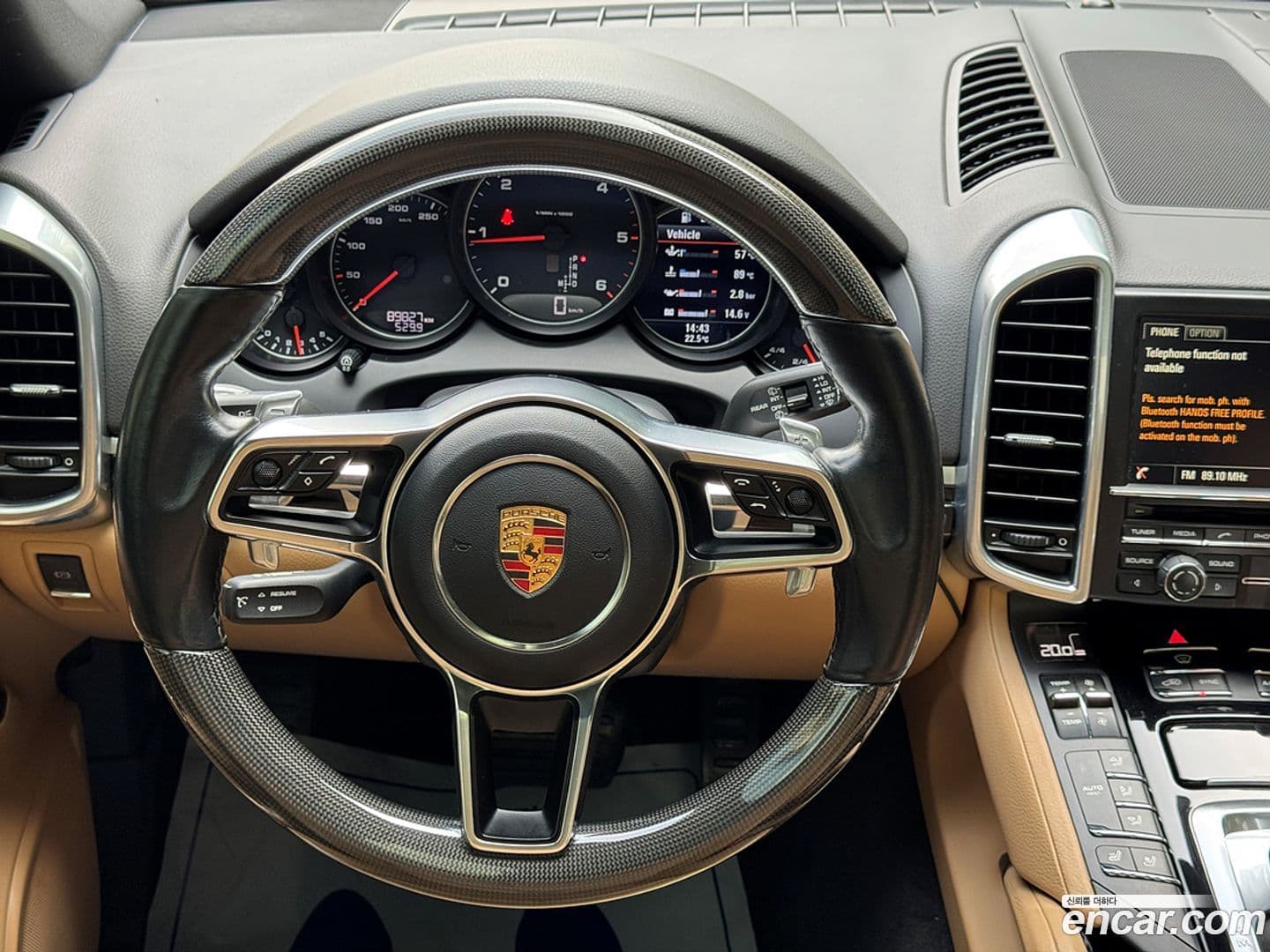 Main__Slider__Photo:Cayenne Porsche 2015.3-7