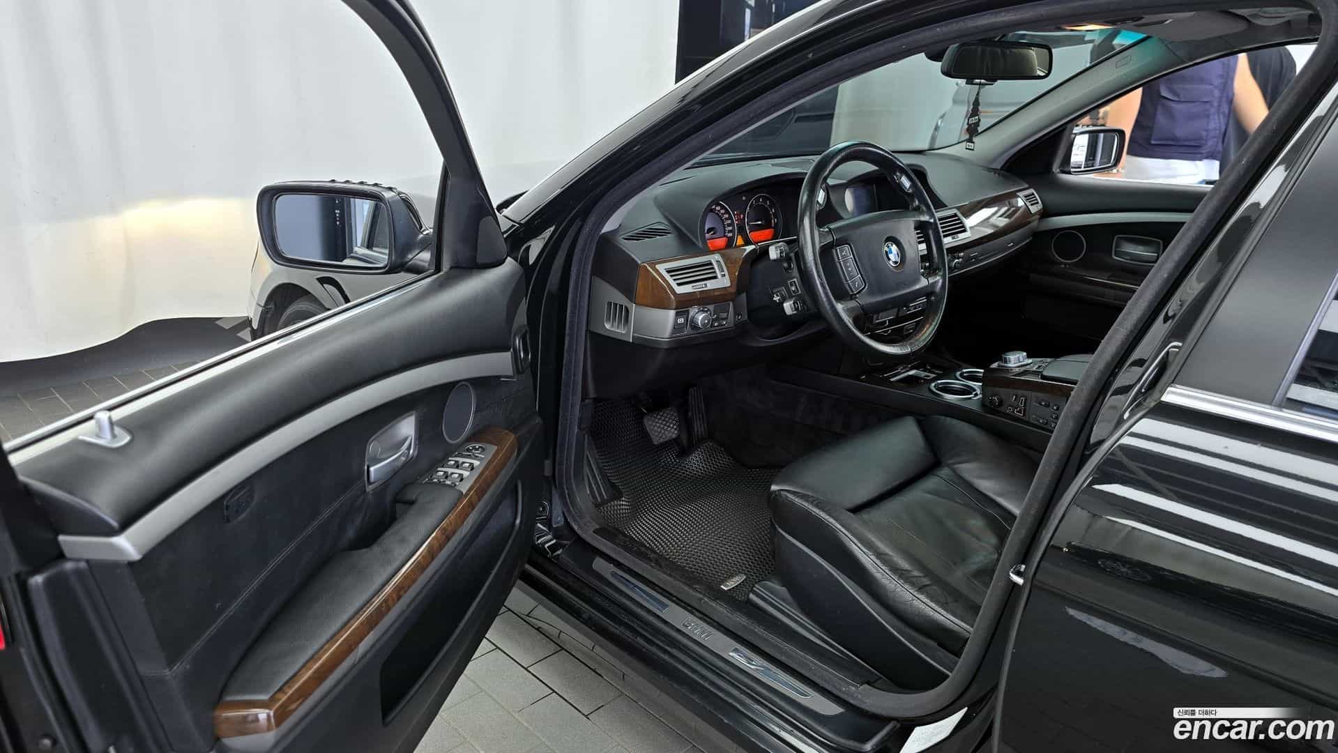 7-Series BMW 2005.11-INNER-010