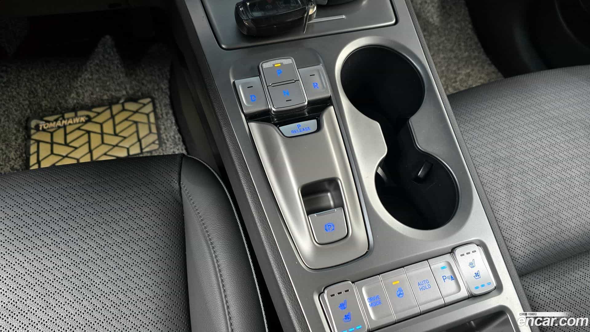 Kona Hyundai 2018.10-INNER-009