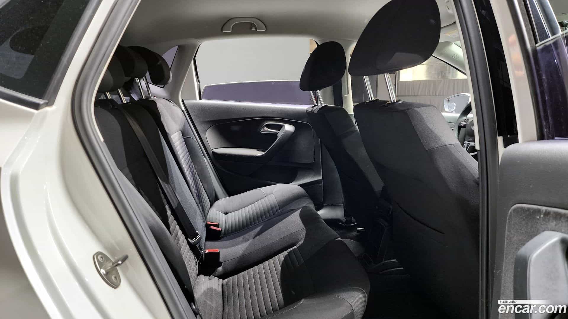 Polo Volkswagen 2013.4-OPTION-017